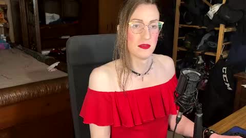 Snapshot of jessicastarla chatting on 04/23/26, 12:23 Jessica Starla online show from 04/23/26, 12:23