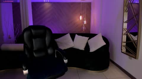 JESS online show from 10/25/25, 09:39