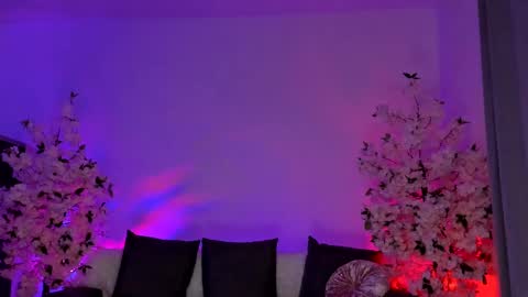 Gloria   online show from 12/19/24, 02:23