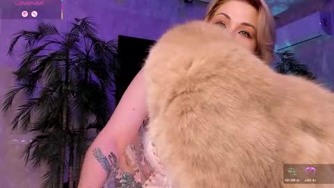 Gloria   online show from 06/02/26, 11:51