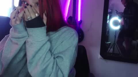 Snapshot of jessie_wild chatting on 02/25/25, 12:13 jessie_wild online show from 02/25/25, 12:13