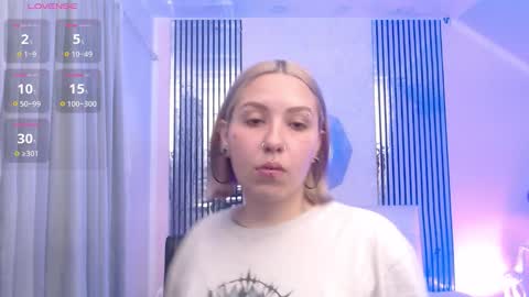 Snapshot of jessie_williams_01 chatting on 01/16/26, 08:02 Your Sweet Angel online show from 01/16/26, 08:02