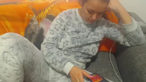 jessiestar3 online show from 02/20/25, 11:54