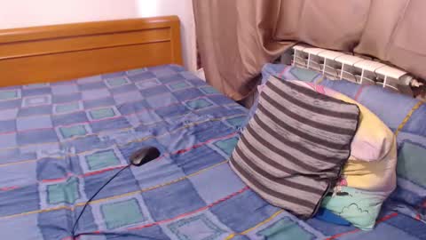 jessiestar3 online show from 06/05/26, 04:02