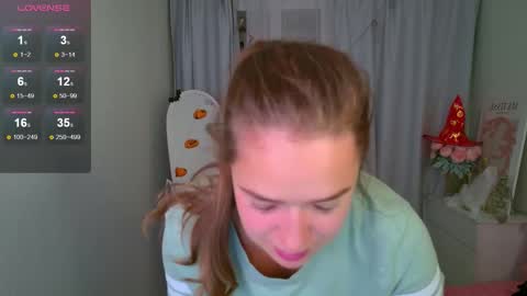 Jessi online show from 10/25/25, 01:51