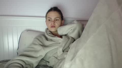 jessieryan online show from 11/03/25, 04:14