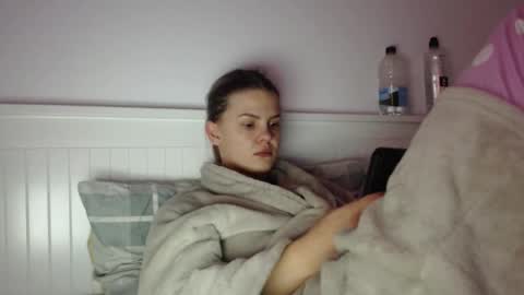 jessieryan online show from 11/07/25, 04:45