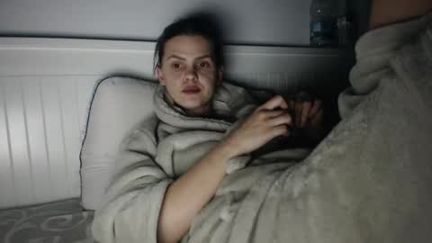 jessieryan online show from 12/14/25, 06:34