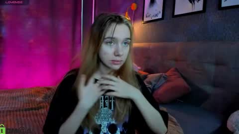 Jessie online show from 10/23/25, 08:13