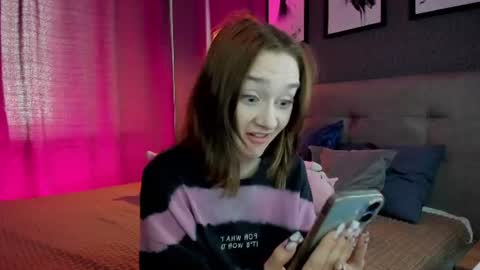 Snapshot of jessiexxiv chatting on 06/12/26, 09:30 Jessie online show from 06/12/26, 09:30