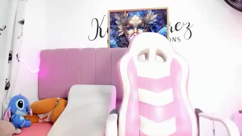 jessica online show from 06/04/26, 01:00