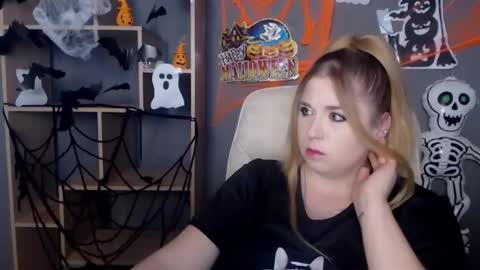 Snapshot of jessikadaniels chatting on 10/16/25, 06:47 Jess online show from 10/16/25, 06:47