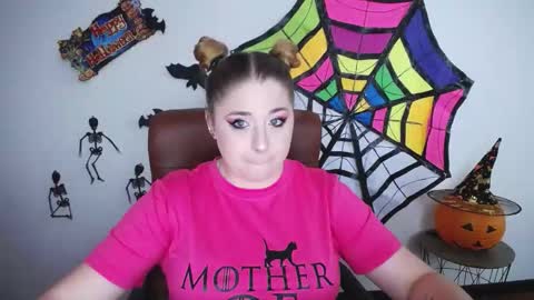 Snapshot of jessikadaniels chatting on 10/28/25, 07:23 Jess online show from 10/28/25, 07:23