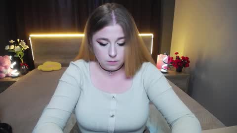 Snapshot of jessikadaniels chatting on 11/14/25, 08:13 Jess online show from 11/14/25, 08:13