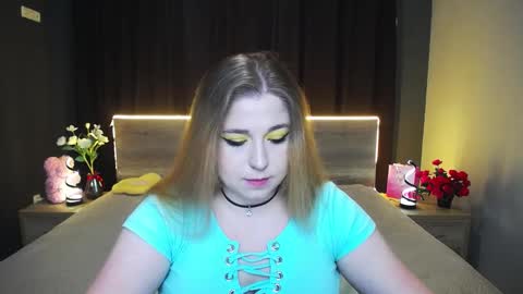 Snapshot of jessikadaniels chatting on 11/17/25, 08:53 Jess online show from 11/17/25, 08:53