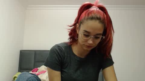 Snapshot of jessilop_ chatting on 12/12/24, 07:08 Jessi Lop online show from 12/12/24, 07:08