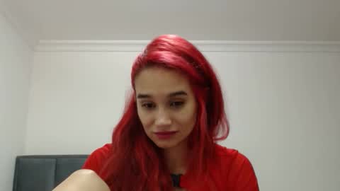 Snapshot of jessilop_ chatting on 01/19/25, 08:39 Jessi Lop online show from 01/19/25, 08:39