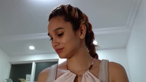 Snapshot of jessilop_ chatting on 03/10/25, 06:16 Jessi Lop online show from 03/10/25, 06:16