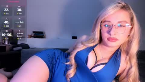 JessyJ online show from 12/18/25, 08:15