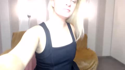 jessyangels online show from 12/05/25, 01:52