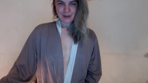 jessyangels online show from 04/19/26, 07:05