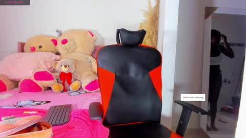 Jessy online show from 10/04/25, 11:19