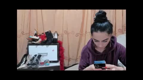 Snapshot of jessylonghair chatting on 06/08/26, 09:26 Jessylonghair online show from 06/08/26, 09:26
