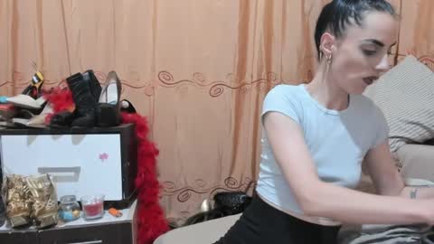 Jessylonghair online show from 06/18/26, 11:20