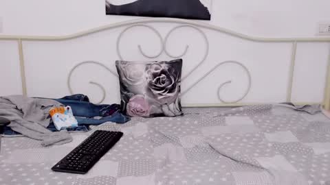 Jessy online show from 01/21/25, 08:54