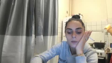 Snapshot of jessystarrr chatting on 09/30/25, 07:19 Jessy online show from 09/30/25, 07:19