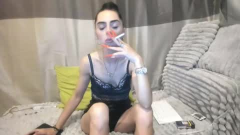 Snapshot of jessystarrr chatting on 10/29/25, 05:04 Jessy online show from 10/29/25, 05:04