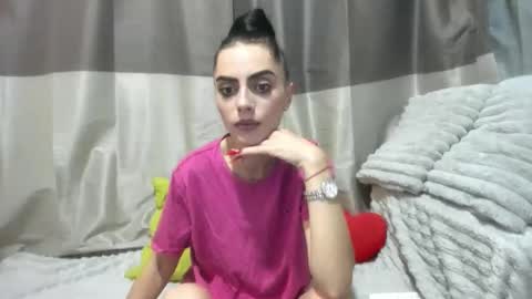 Snapshot of jessystarrr chatting on 11/17/25, 06:46 Jessy online show from 11/17/25, 06:46