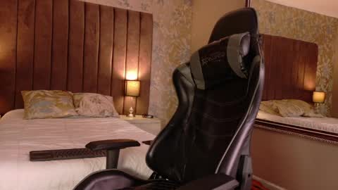 Jessy online show from 06/08/26, 07:58
