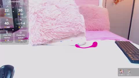 Snapshot of jessyzoe chatting on 01/15/25, 03:18 Jessy online show from 01/15/25, 03:18