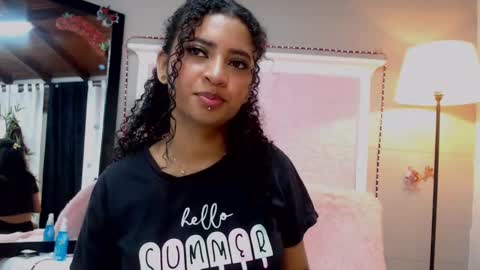 Snapshot of jessyzoe chatting on 01/22/25, 08:28 Jessy online show from 01/22/25, 08:28