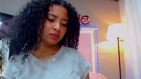 Snapshot of jessyzoe chatting on 03/05/25, 07:17 Jessy online show from 03/05/25, 07:17