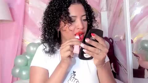 Snapshot of jessyzoe chatting on 10/14/25, 02:07 Jessy online show from 10/14/25, 02:07