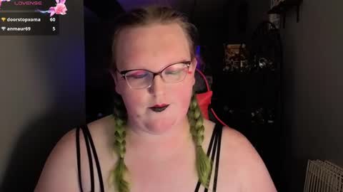 Snapshot of jestar625 chatting on 10/01/25, 03:51 JesikaStar625 online show from 10/01/25, 03:51