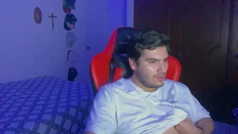 Snapshot of jesusdntc chatting on 01/04/25, 10:16 HotBoy online show from 01/04/25, 10:16