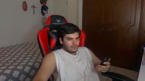 Snapshot of jesusdntc chatting on 01/06/25, 01:42 HotBoy online show from 01/06/25, 01:42