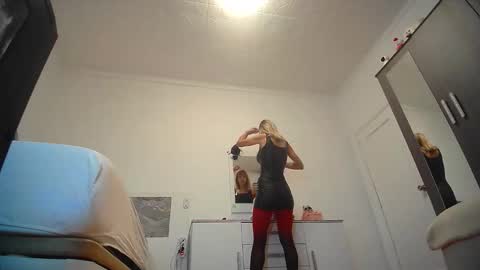 jesy online show from 11/27/25, 07:10