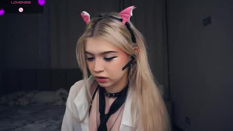 Snapshot of jettahartill chatting on 11/15/25, 06:15 Daryl online show from 11/15/25, 06:15