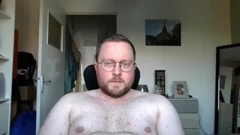 Snapshot of jeuneloup92 chatting on 02/25/25, 05:15 jeuneloup92 online show from 02/25/25, 05:15