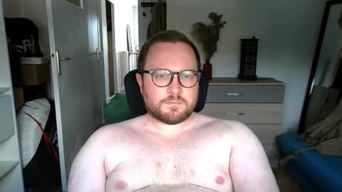 Snapshot of jeuneloup92 chatting on 09/20/25, 07:31 jeuneloup92 online show from 09/20/25, 07:31