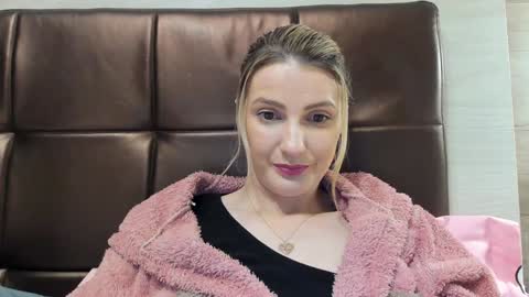 Jewel  no nude  online show from 01/20/25, 10:59
