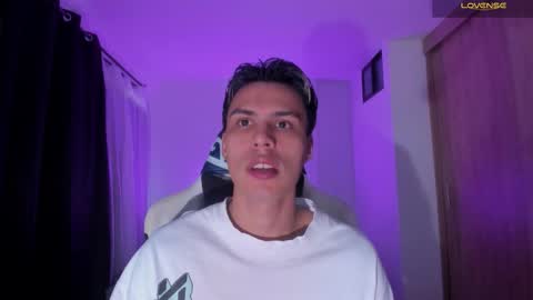 Jeyden Camilo online show from 10/25/25, 09:09