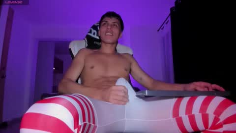 Snapshot of jeyden_camilo chatting on 11/06/25, 12:44 Jeyden Camilo online show from 11/06/25, 12:44