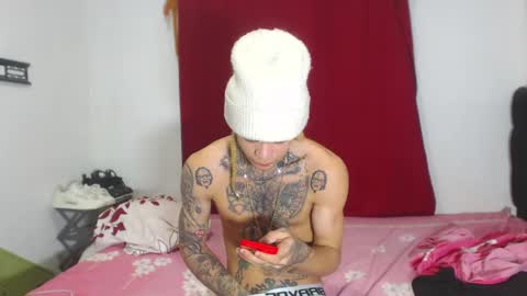 Snapshot of jeykob_23 chatting on 01/29/25, 12:12 JEYKOB online show from 01/29/25, 12:12