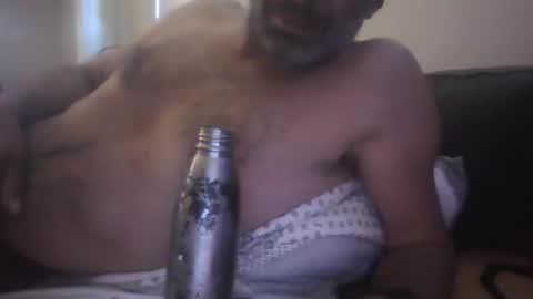 Snapshot of jglarsbel chatting on 04/08/26, 02:22 jglarsbel online show from 04/08/26, 02:22