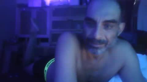 Snapshot of jglarsbel chatting on 05/14/26, 08:37 jglarsbel online show from 05/14/26, 08:37
